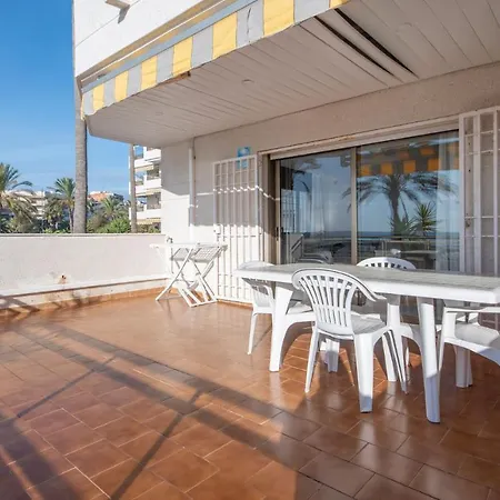 Apartment R113 Beachfront Romeu